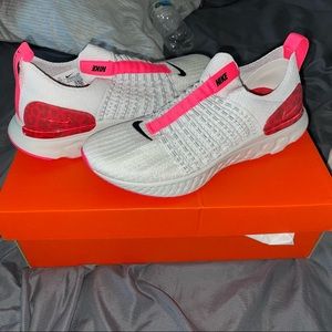 Nike Women’s Tennis Shoes Size 6.5